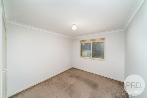 Property photo of 25 Swan Street Ashmont NSW 2650