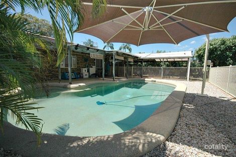 Property photo of 11 Howard Street Urangan QLD 4655