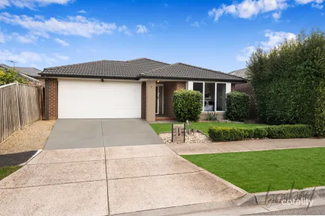 Property photo of 3 Clavell Crescent Wollert VIC 3750