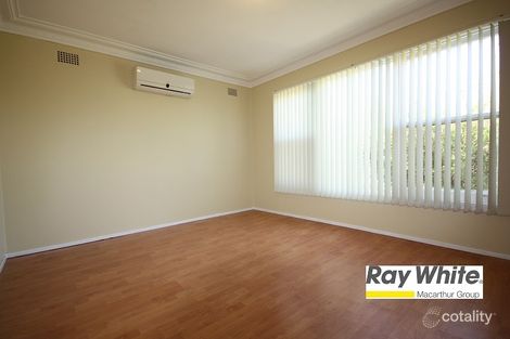 Property photo of 50 Parliament Road Macquarie Fields NSW 2564