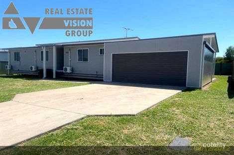 Property photo of 3 Pendula Crescent Blackwater QLD 4717