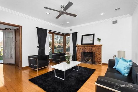Property photo of 16 Oakbank Grove Pascoe Vale VIC 3044