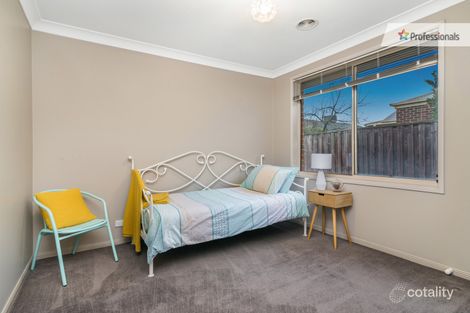 Property photo of 14 Sunflower Place Berwick VIC 3806