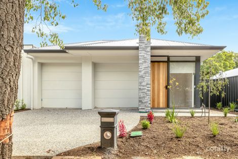 4 Hartland Ave, Black Forest, SA 5035