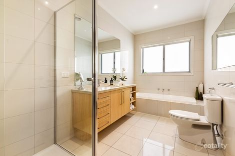 112 Rim Cross Dr, Keilor East, VIC 3033