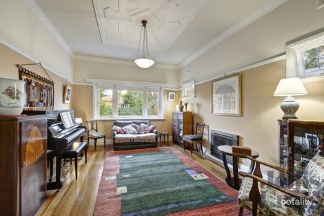 Property photo of 37 Rothesay Avenue Malvern East VIC 3145