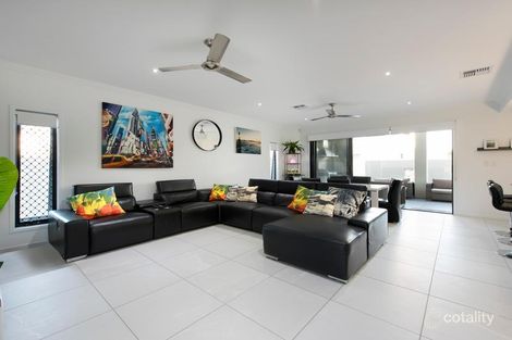 Property photo of 18 David Place Manly West QLD 4179