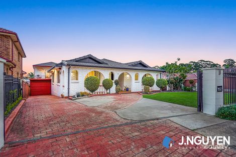 Property photo of 7 Biloolo Road Green Valley NSW 2168