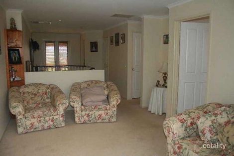 Property photo of 8 Deanswood Place Brookfield VIC 3338