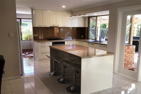 7 Nevoria Pl, Padbury, WA 6025