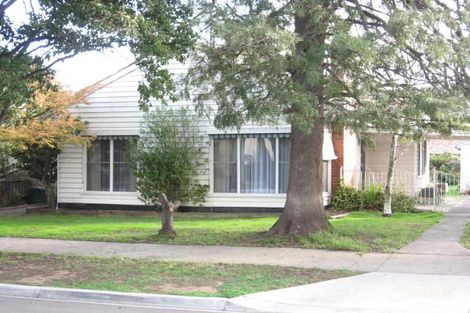 15 Vivian St, Ivanhoe, VIC 3079