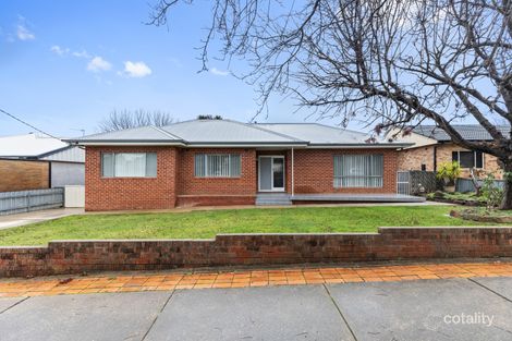 Property photo of 3 Meadow Street Kooringal NSW 2650
