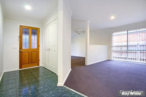 Property photo of 10 Ellinbank Crescent Mornington VIC 3931