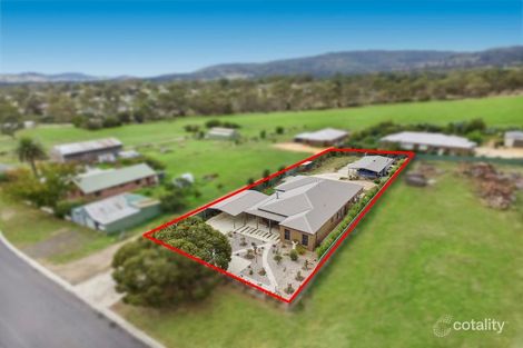 32 Binghams Rd, Harcourt, VIC 3453