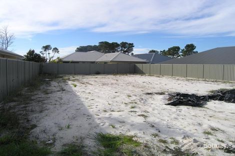 13 Edgehill Walk, Piara Waters, WA 6112