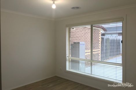 1/11 Waratah Ave, Tullamarine, VIC 3043