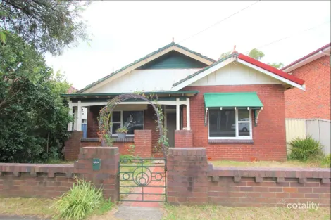 70 Lily St, Hurstville, NSW 2220