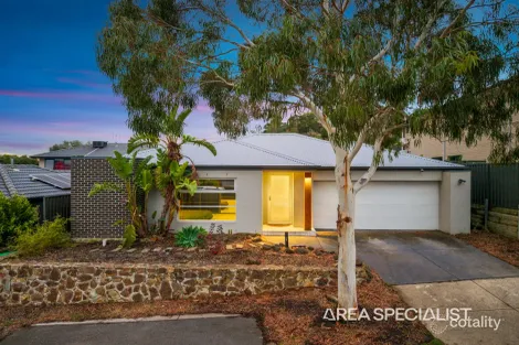 13 Zurich Rise, Pakenham, VIC 3810