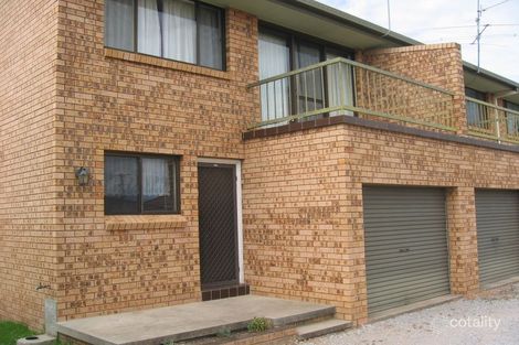 4/12 Barton Lane, North Tamworth, NSW 2340