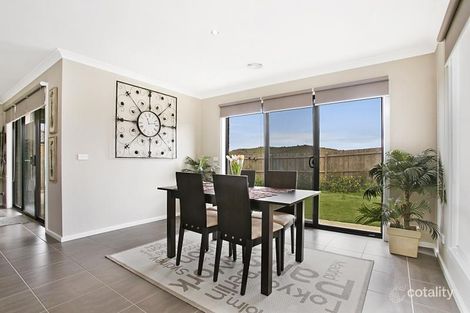 Property photo of 19 Retreat Crescent Sunbury VIC 3429