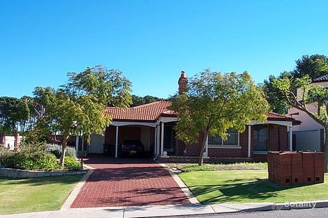 39 Robertson Rd, Kardinya, WA 6163