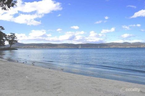 Property photo of 8/5 Beach Road Sandy Bay TAS 7005