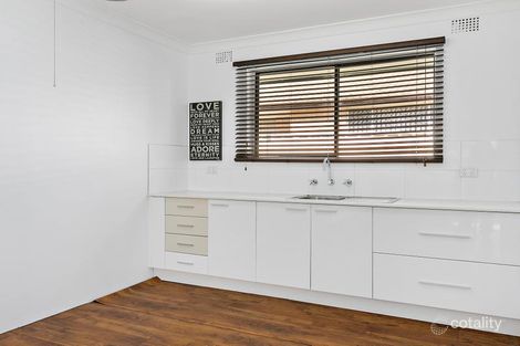 Property photo of 37 Osborne Parade Warilla NSW 2528