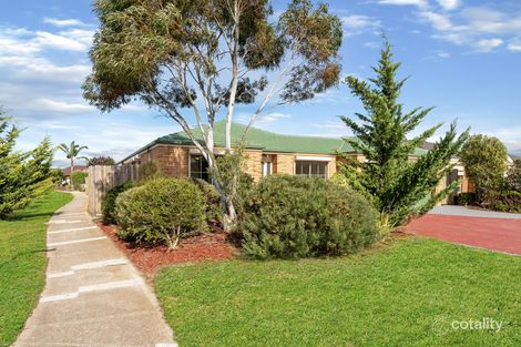 Property photo of 1 Conifer Place Hillside VIC 3037
