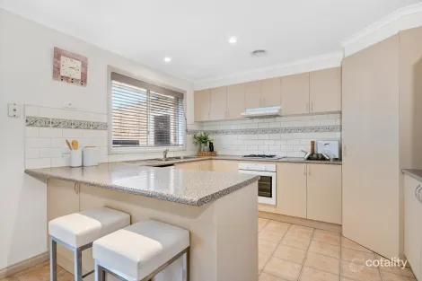 Property photo of 2/10 Bonham Crescent Oakleigh East VIC 3166