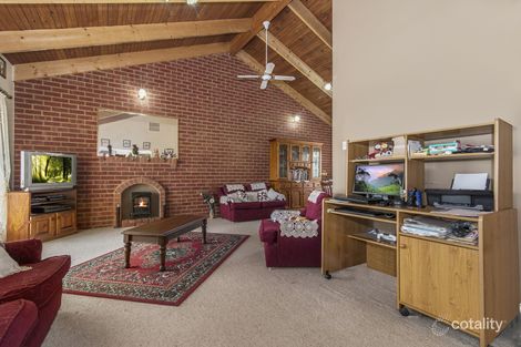 Property photo of 11 Muriel Street Kangaroo Flat VIC 3555