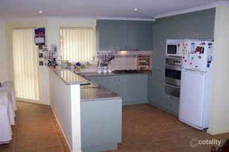 Property photo of 27 Centaurus Avenue Roxburgh Park VIC 3064