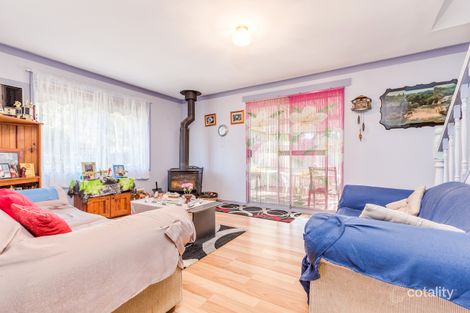Property photo of 13 Wren Close Thornton NSW 2322