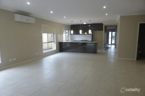 Property photo of 29 Ningaloo Drive Pimpama QLD 4209