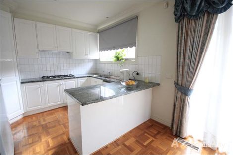 Property photo of 1/111 Wattle Valley Road Camberwell VIC 3124