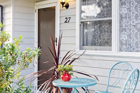 Property photo of 27 Birdwood Parade Hazelbrook NSW 2779