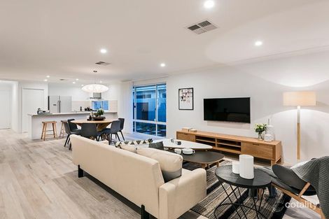 17 Redmond Rd, Gosnells, WA 6110