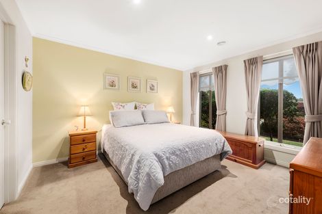 Property photo of 27 Paringa Drive Ferntree Gully VIC 3156
