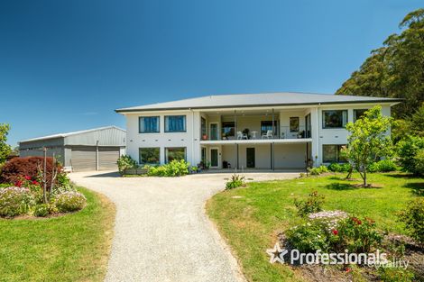 680 Lusatia Park Rd, Hoddles Creek, VIC 3139