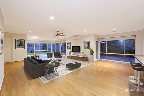 Property photo of 17 Waradgery Drive Rowville VIC 3178