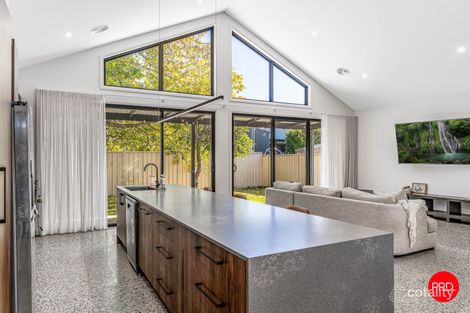 Property photo of 7 Honeysuckle Street Bendigo VIC 3550
