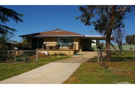 28 Lyall St, Cowra, NSW 2794