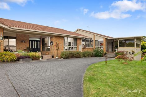 17 Valley View Pde, Korumburra, VIC 3950