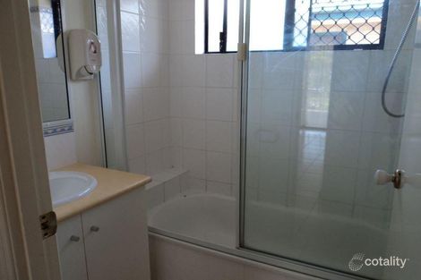 Property photo of 6 Saint Bees Court Clinton QLD 4680