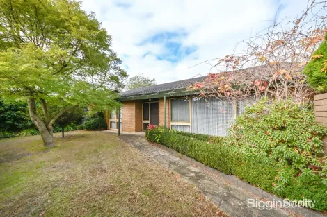 14 Fernvale Cres, Wheelers Hill, VIC 3150