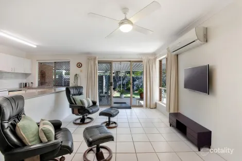 Property photo of 1/10 Golden Crest Place Bellbowrie QLD 4070