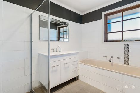 2 Devlin Dr, Hoppers Crossing, VIC 3029