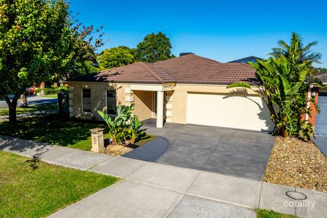 Property photo of 30 Pipetrack Circuit Cranbourne East VIC 3977