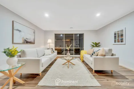 Property photo of 2 Gillian Place Pakenham VIC 3810