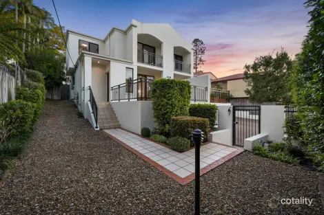 Property photo of 2/7 Indooroopilly Road Taringa QLD 4068