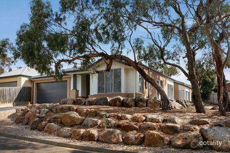 Property photo of 3 Blind Creek Boulevard Sunbury VIC 3429